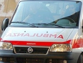 Rometta - Questa mattina Ambulanza in Comune a Rometta Marea