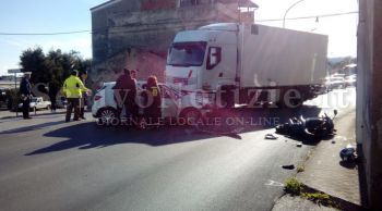 Rometta - Incidente Rometta: Scontro auto-moto sulla Statale: ferito un motociclista